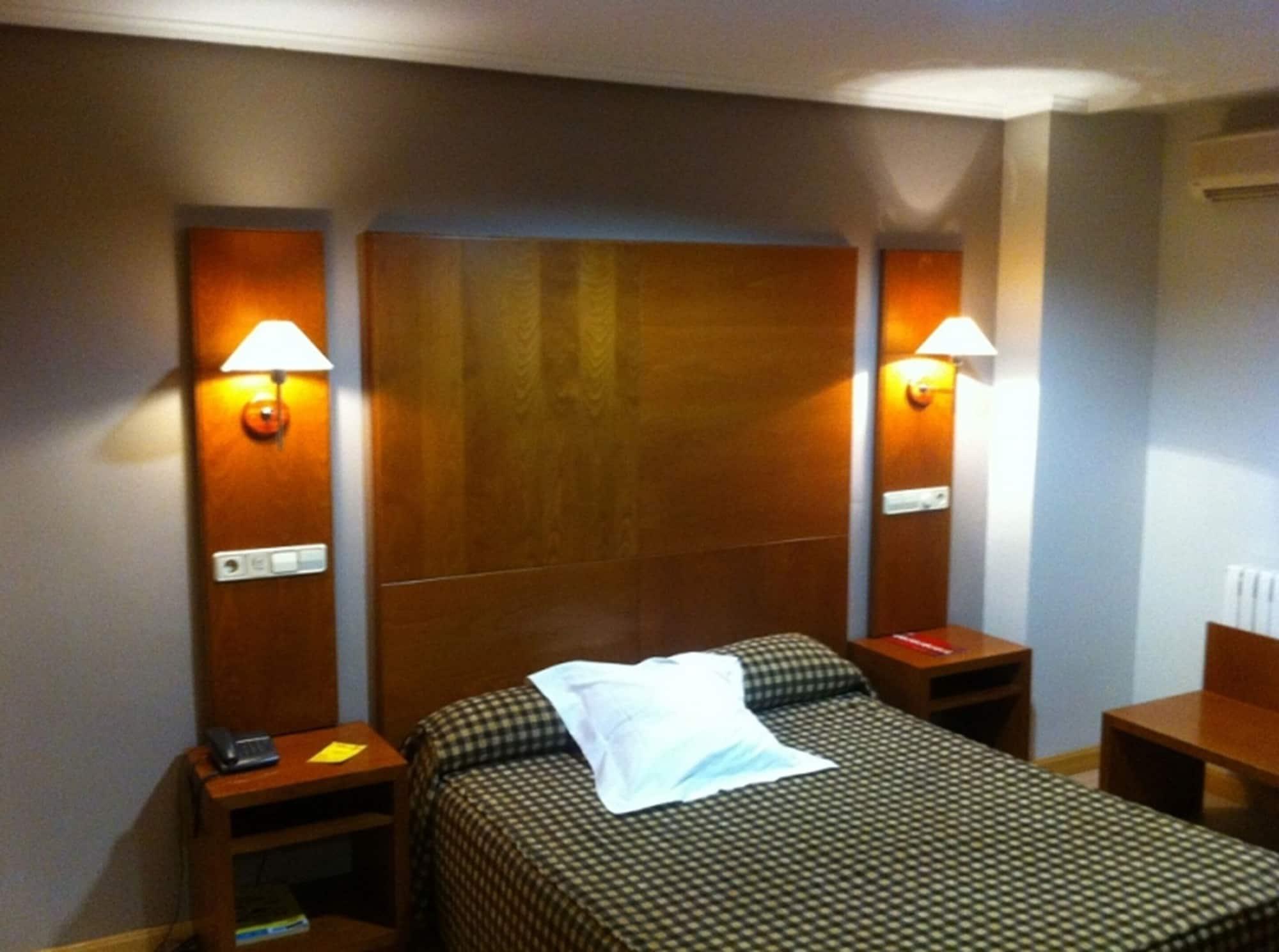 Hotel Cesaraugusta Saragossa Zewnętrze zdjęcie