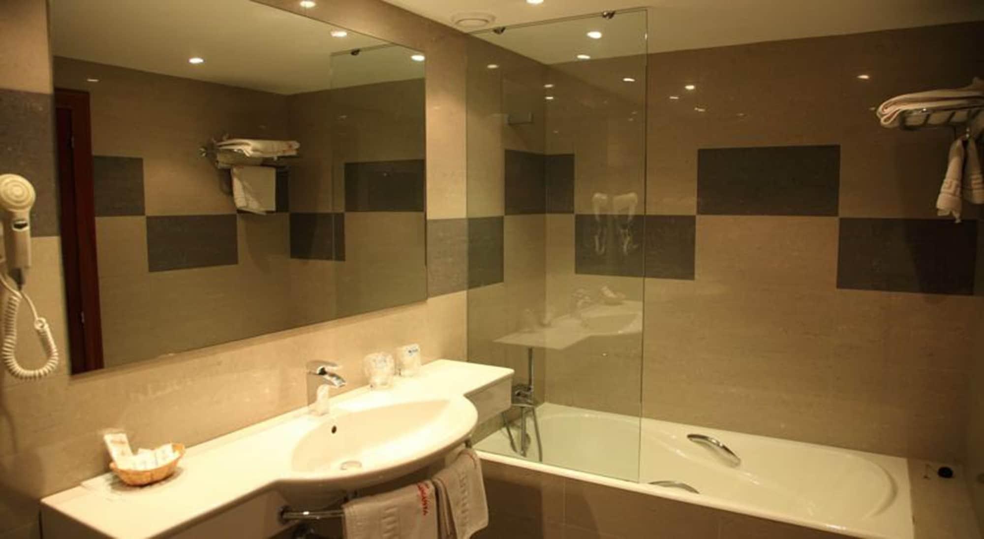 Hotel Cesaraugusta Saragossa Pokój zdjęcie